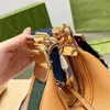 イブニングバッグレトロホーボーレディースクロスボディハーフムーンバッグデザイナー女性ハンドバッグクロワッサンバッグクラッチ財布
