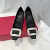 Décolleté con punta quadrata con fibbia in cristallo di alta qualità Sandali con tacco grosso Sandali con tacco largo Scarpe eleganti firmate Scarpe da sposa per feste