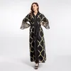 Etnische kleding Midden -Oosterse moslim damesjurk geborduurd Mesh Abaya Noble Lange rok Kaftan Moskee Islamitische mode