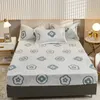 Arkusze zestawy Zimowe łóżko polar śnieg Zamontowany materac Mattress Protektor Flannel Bedspread Cute Bear Cover Cover