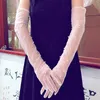 Długie białe tiulowe rękawiczki ślubne dla narzeczonych perły koraliki Kobiety Długa rękawiczka na imprezę formalne wydarzenia Pełna długość palca Sheer Ladies Akcesoria CL1672