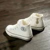 Ausgezeichnete Turnschuhe Kinderschuhe für Mädchen High-Top-Kinder Leinwandschuhe Jungen Mädchen Weiß Sneaker Baby Spring Casual Shoes Student Sportschuhe 230110