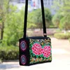 Avondtassen mooie borduurwerk vrouwen nationale driedelige zipper! Multi floral geborduurde kleine schoudercrossbody vintage canvas drager