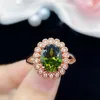Klusterringar mode blommaformat temperament simulerad olivgrön turmalin färg skatt justerbar ring för kvinnor elegans smycken