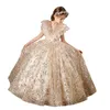 2023 Gold Flower Girl Dresses Jewel Neck Ball Ball Gown Lace Appliques Pärlor Färgglada paljett Kids Girls Pageant Dress Sweep Train Födelsedagsklänningar