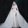2023 Kristall-Luxus-Meerjungfrau-Hochzeitskleider, Brautkleider mit Überrock, schulterfrei, Spitze, gerüscht, glitzernd, Rhinstone, Dubai, Vestidos de Novia, benutzerdefinierte Übergröße