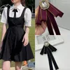 Bow Ties Korea Wstbon Tie broszka moda dziewczyna i damskie ukończenie mundurowych kołnierzyk kwiat kwiat retro kryształ perłowe bowtie szpine