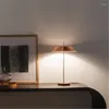 Bordslampor dekorativ lampa post modern minimalistisk sovrum sovrum vardagsrum modell el kreativ konst