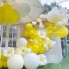 Andra dekorativa klistermärken White Daisy Balloon Wreath Kit Wedding Birthday Party Decor Yellow Pink Purple Blue Latex Baby Shower 230110