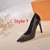 Chaussure bateau classique à talons hauts Cuir de créateur Talon épais talons hauts Cuir de vachette Bouton en métal Femmes Lettre pointue Chaussures habillées Grande taille 34-42