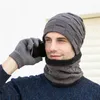 Berretti K246 Cappelli invernali Cappello a bolle Bavaglini Abito a tre pezzi Maglia Calore da uomo Cappuccio Touch Screen Guanti Beanie Skullies Baotou Cap