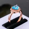 Pierścienie klastra hurtowe 925 Sterling Silver Blue Topaz Pierścień Pierścień Mody dla kobiet Trójkąt biżuterii Otwarty J080805AGB