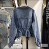 Damenjacken Frühling und Herbst auf der koreanischen Version der Mode schlanke Taille V-Ausschnitt Zwei-Knopf-Design lose kurze Jeansjacke Wom