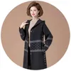 Lana da donna Abiti invernali da madre Cappotto di lana Donna di media lunghezza 2023 Top Giacca di velluto di visone Capispalla double-face Cardigan femminile