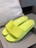 Designer-Slide-Sandale für Herren und Damen, Pool-Sandale aus Gummi, flacher Absatz, EU 35–45, mit Box, Urlaub, Strand, drinnen und draußen