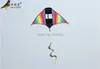 Kites ao ar livre Fun Sports Spiral Tail 3D Triangle Kite com alça e linha bom voando 0110