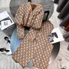 Kvinnors tv￥bitar byxor Casual Suits Designer Knitjackor Rockar f￶r kvinnor L￥ng￤rmad blixtl￥s Jacka Cool Girls Streetwear Womens Clothing Set A35