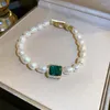 Bracelets de charme Baroque Baroque Natural Natural Freshater Pearl avec Sqaure Green Zircon Hand Bijoux T Boucle Luxury Gifts Articles
