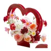 Cadeau -wikkel Hand vastgehouden bloemendoos hartgevormde bundel verse liefde mand draagbare papieren bloemen verpakking zak drop levering home tuin f dhezl