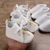 Premiers marcheurs chaussures de baptême pour 0-18 mois bébés garçons et filles nés baptême bambin église croix d'or blanc semelle souple