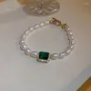 Bracelets de charme Baroque Baroque Natural Natural Freshater Pearl avec Sqaure Green Zircon Hand Bijoux T Boucle Luxury Gifts Articles
