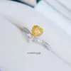 Trouwringen eenvoudige trendy verzilverde kroonopening voor vrouwen glans geel hart cz stenen inlay mode sieraden feest cadeau ring