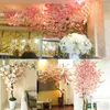 Dekorativa blommor 2023 Simulering Cherry Blossom Branch Artificial Flower El Wedding Decoration Home Party Decor Wall