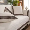 Pokrywa krzesła Stylowa prostota Biała bawełniana sofa sekcjaowa Four Seasons Universal Couch na sofy na poduszkę z tyłu.