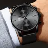 Montres-bracelets 2023 Mode Sports Hommes Montres Top Étanche Simple Ultra-Mince Montre Hommes Quartz Horloge Relogio Masculino