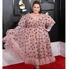 Robe en maille rose fraise pour femmes, grande taille, col en V, taille haute, manches bouffantes, princesse