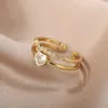 Anillos de boda Anillo de corazón simple Lindo Zircon Dedo ajustable Regalo de cumpleaños romántico para novia Mujer Joyería de piedra Bague BFF