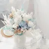 Decoratieve bloemen Bridal Bouquet Gedroogde Rose Natuurlijke eucalyptus Hydrangea Daisy Herfst Hybrid voor thuisbasisdecoratie