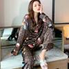 Slaapkleding voor heren Pamas Pak Lovers 'Print Nightwear Casual 2pcs Pijamas Set Satin Intimate Lingerie Nightshown Men Pyjamas Home Wear 230111