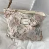 Sacs à cosmétiques en relief fleurs, sac de maquillage, pochettes de maquillage de grande capacité, pochette pour femmes Portable multifonction pour voyages et vacances