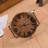 Wristwatches Simple Digital Dial Watch Men Women With Imitation Wood Grain Fashion Ladies Male Quartz Wathes As Gifts