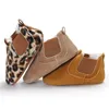 First Walkers -merk Toddler Born Boy Girl Leather Soft Sole Crib Sneakers Prewalker Leopard Solid Warm Baby Shoes