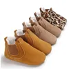 First Walkers -merk Toddler Born Boy Girl Leather Soft Sole Crib Sneakers Prewalker Leopard Solid Warm Baby Shoes