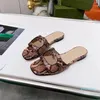 Slippers Fashion Ladies Designer Flat Sandals Leather Leather Dlip Flip-Flops