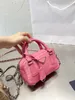 Sonbahar Kış Peluş Tote Çanta Tasarımcısı Kadın Çantalar Sahte Kürk Omuz Crossbody Moda Küçük Alışveriş Sitenleri Çekişler