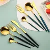 Zestawy naczyń obiadowych 4PCS Zielone złoto western ze stali nierdzewnej Zestaw Nóż Knife Fork Spoon Tea Restaurant Jading Strale