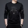 Men's TShirts Spring And Autumn Pullover Sweater Men Loose Casual Round Neck Long Sleeve TShirt Fashion Trend Bottoming Shirt 230110
