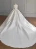 2023 ساتان فستان زفاف طويل الأكمام طويلة الأكمام الدانتيل كريستال فساتين العروس فساتين الزفاف بالإضافة إلى الحجم