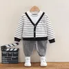 Kläder sätter hösten 0-4-årig rand Fake Three Piece Children's Suid Solid Color Letter Top Jeans Two Baby Sportswear