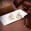 Женская модная серьга классические буквы Golden Pearl Sparkling Diamond Wars Высококачественные дизайнерские дизайнерские дизайнерские дизайнерские ювелирные украшения 8 стилей