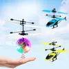Электрический самолет RC красочный мини -беспилотник сияющий светодиодный светодиод RC Flying Ball Helicopter Light Crystal Индукция Dron Quadcopter Kids Toys 230111