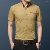 メンズカジュアルシャツ読みやすい夏の男子ビジネスシャツターンダウンカラー半袖男性フォーマルドレス男性4xl 5xl