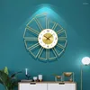 Väggklockor enkla nordiska klocka händer vardagsrum konst kreativ metall tyst modern design reloj de pared hem dekoration 50