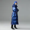 Damenwesten Winter Europäische Mode Glänzend XLong Weiße Ente Daunenjacke Weibliche Übergroße Wasserdichte Parkas Mit Kapuze Heller Mantel F474 230112