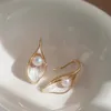 Boucles d'oreilles en perles d'eau douce, clous d'oreilles en feuille 14 carats, bijoux à la mode pour femmes/filles