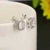 Pendientes de botón Diseño clásico Color plata Corte princesa Gran cuadrado Zirconia cúbica Boda para mujer ZYE847